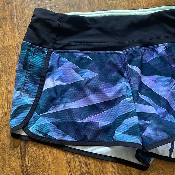 Lululemon Run Times Pretty Prism shorts - Picture 5 of 9